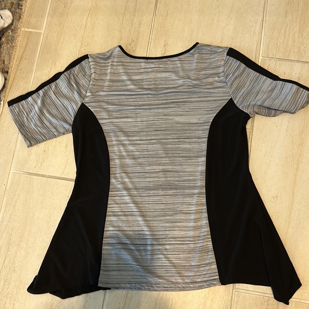 Notations black and gray polyester top - Picture 5 of 9